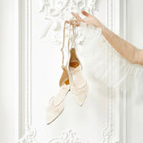 Lygiapadžiai vestuviniai siuvinėti karoliukais, Alina flats