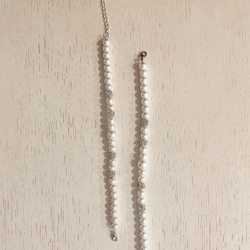 Vestuvinių batelių čiurnos papuošalas iš perliukų juostelės